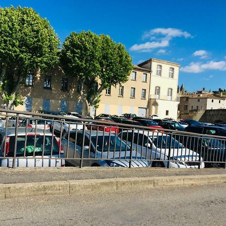 Апартаменты Au Pied De La Cite Каркассон Экстерьер фото